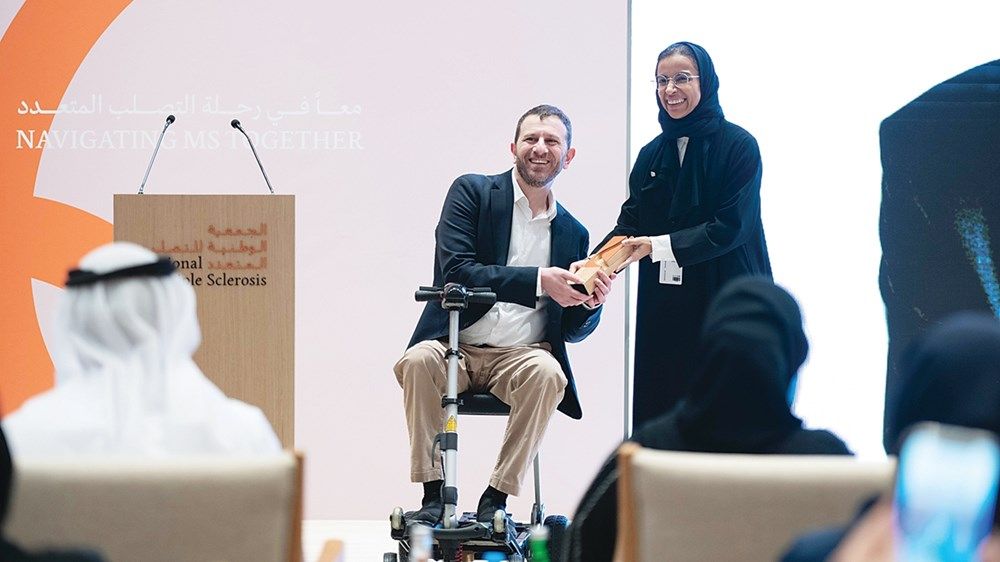 ذياب بن محمد: الإمارات تدعم الجهود العالمية لمواجهة التصلُّب المتعدِّد