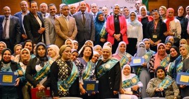 مصلحة الضرائب تنظم احتفالية لتكريم 80 من الأمهات المثاليات