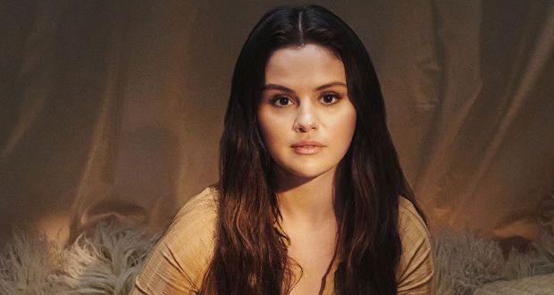 سيلينا غوميز تفكّر في تبني طفلاً لمواجهة الوحدة.. هذا ما كشفته