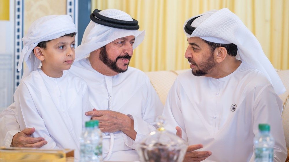 حمدان بن زايد يقدم واجب العزاء في وفاة سعيد بن أحمد بن خلف العتيبة