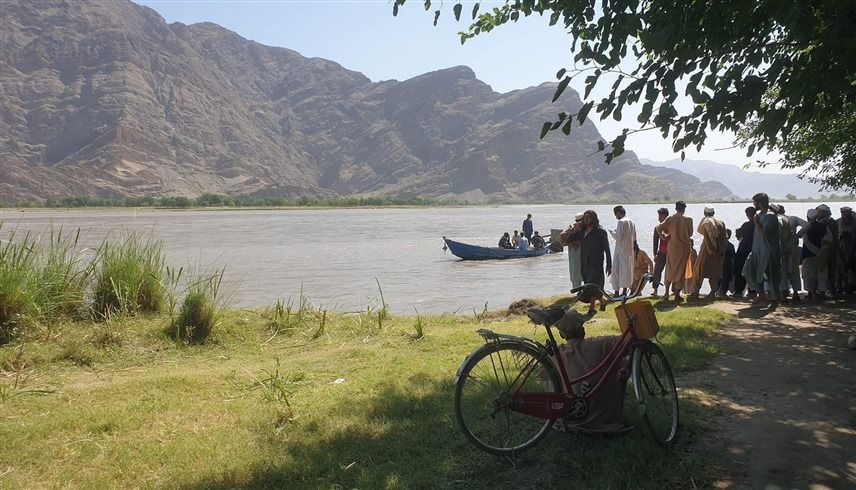 الامارات | مقتل 20 راكباً بعد انقلاب قارب بنهر في أفغانستان