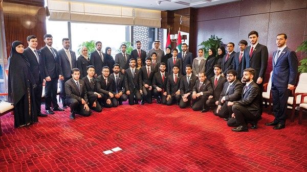 رئيس الدولة: شباب الإمارات ثروة الوطن الحقيقية