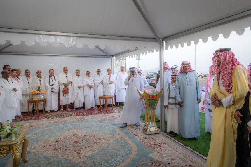 نائب أمير المدينة المنورة يتفقد مركز استقبال ضيوف الرحمن بوادي الفرع