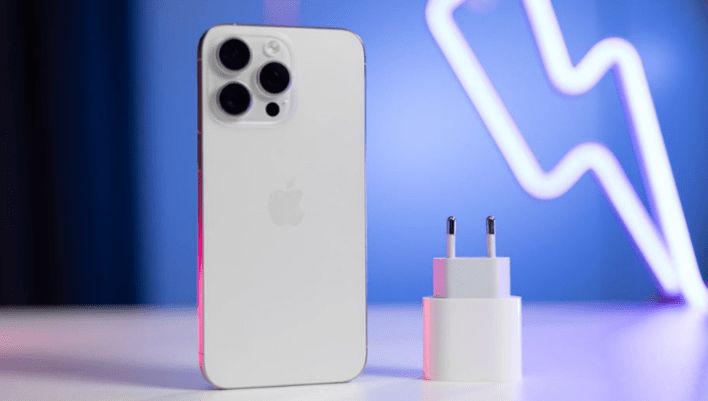 تكنولوجيا: تقنية جديدة قد تدعمك في شحن بطارية هاتفك في دقيقة واحدة!