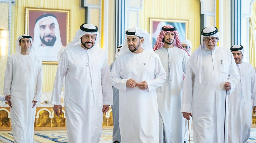 حمدان بن زايد يقدم واجب العزاء في وفاة سعيد بن أحمد بن خلف العتيبة