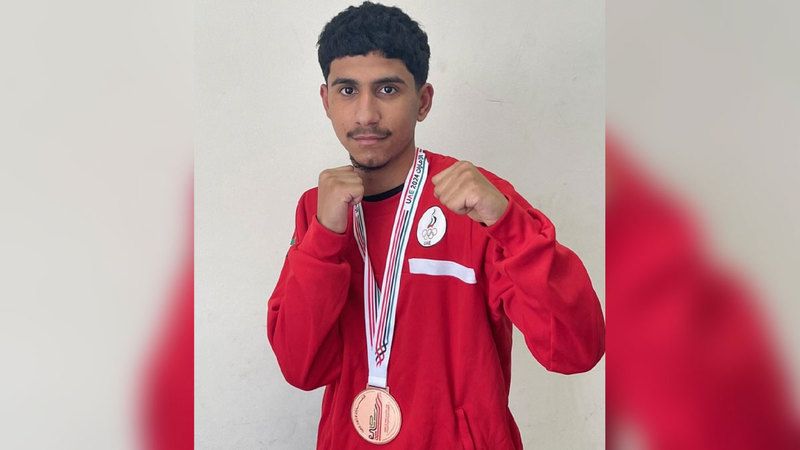 الامارات | عــلي عادل.. «موهبة غولف» يتحول إلى بطل ملاكمة في أقل من شهرين