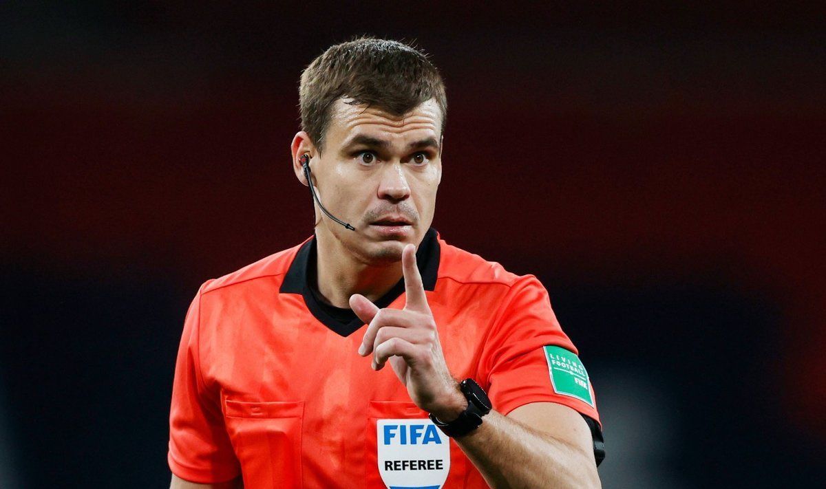 الامارات | حكم روسي يدير قمة النصر والوصل في ختام الدوري