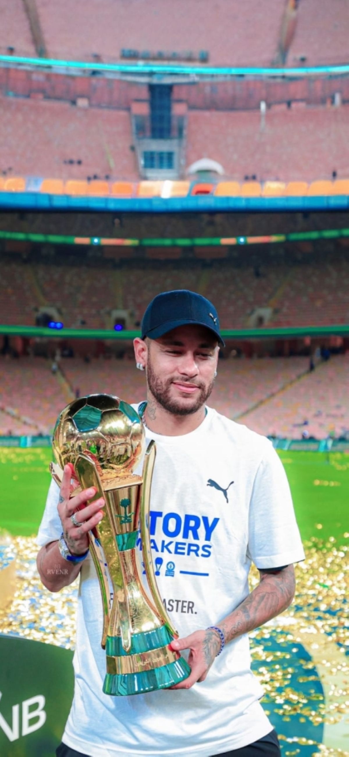 ثلاثية الهلال  تهدي البرازيلي نيمار الألقاب دون مجهود