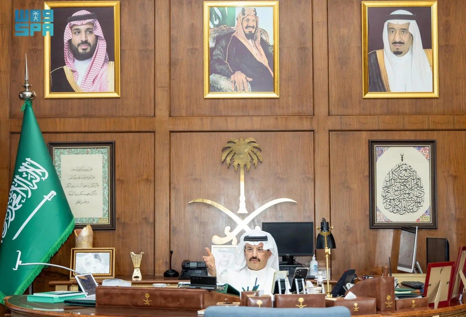 أمير عسير يستقبل الرئيس التنفيذي لبنك التنمية الاجتماعية