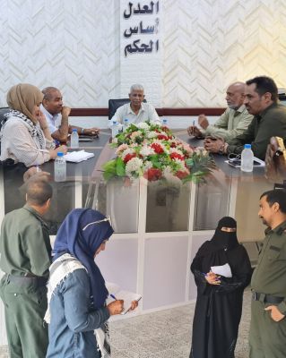 اللجنة الوطنية للتحقيق تناقش مع قيادة السلطة القضائية بحضرموت آليات حماية حقوق الانسان وتطلع على اوضاع محتجزي البحث الجنائي