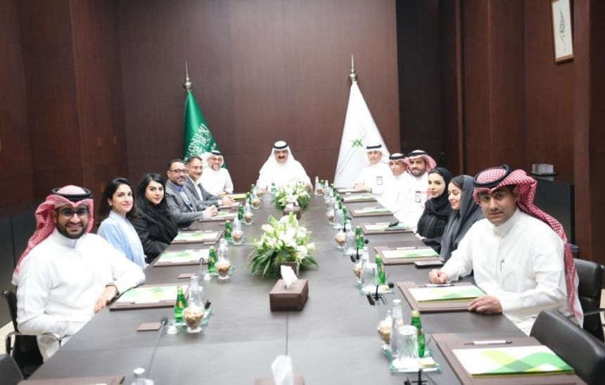 وفداً من "المؤسسة البحرينية للحوار" يطلع على تجربة مركز الملك عبدالعزيز