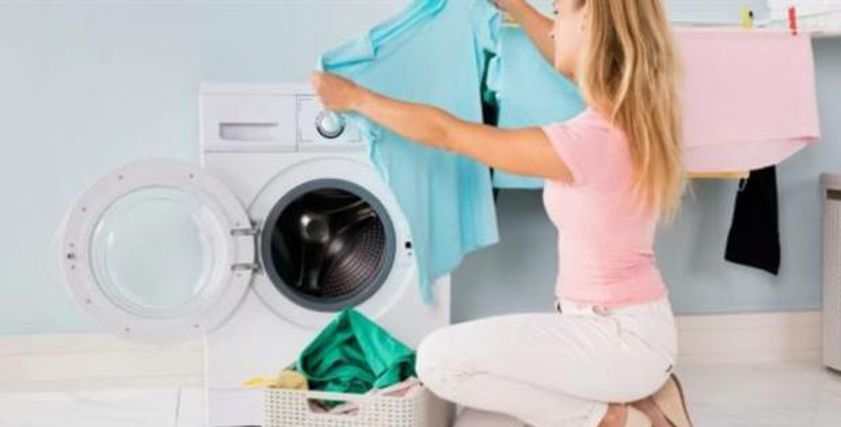 وصفات طبيعية لتعطير الملابس أثناء الغسيل.. «اقتصادية وسهلة»