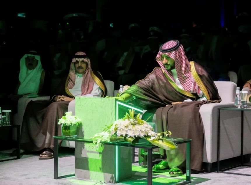 وزير الدفاع يرعى حفل تدشين جامعة الدفاع الوطني