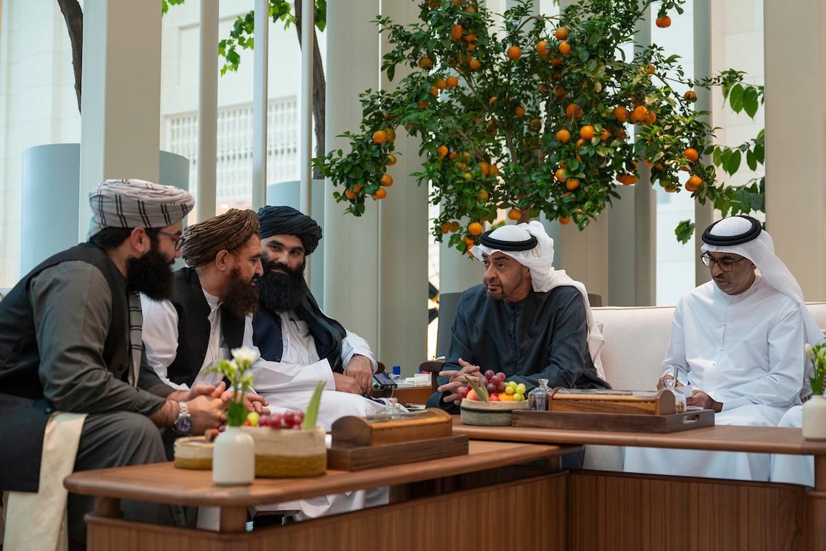 الخليج اليوم .. رئيس الدولة يستقبل وزير الداخلية الأفغاني