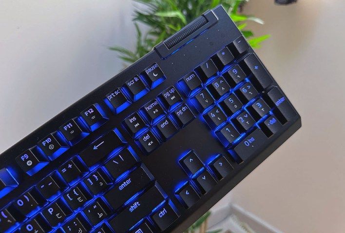تكنولوجيا: مراجعة لوحة مفاتيح Razer BlackWidow V4 X “النسخة العربية”