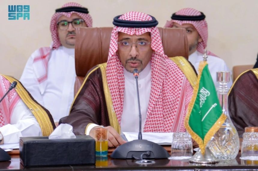وزير الصناعة يبحث تعزيز التعاون في قطاع التعدين مع الشركات المغربية