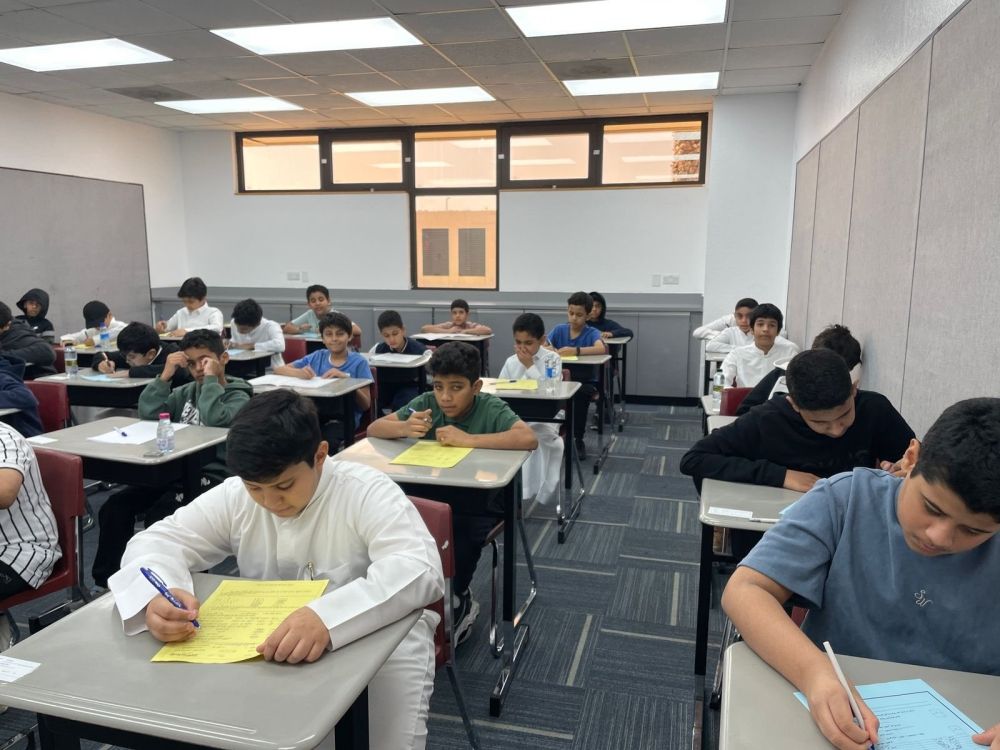 استشاري لـ"اليوم": البدء بالأسئلة السهلة في الاختبارات يمنع التوتر ويوفر الوقت