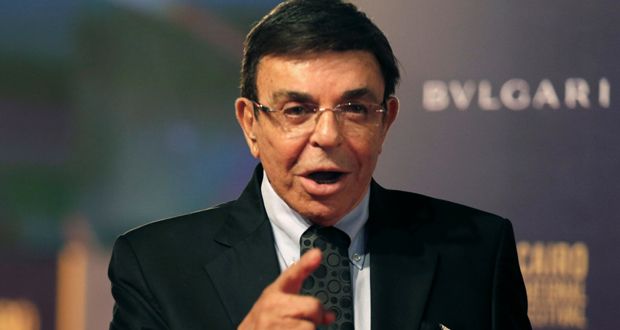 هل باع ورثة سمير صبري مقتنياته على الرصيف.. وكيل الراحل يوضح