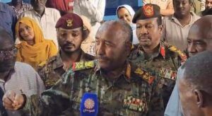 شاهد بالصور : رئيس مجلس السيادة القائد العام للقوات المسلحة يزور مقر الهيئة العامة للإذاعة والتليفزيون ويقف على آداء العاملين