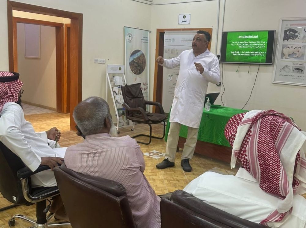 " بيئة رنية" تطلق ورشة عمل للتوعية بـ "التسمم الدموي في الابل"