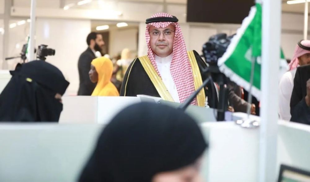 سفير المملكة لدى كوت ديفوار يتفقد صالة "طريق مكة" بمطار أبيدجان