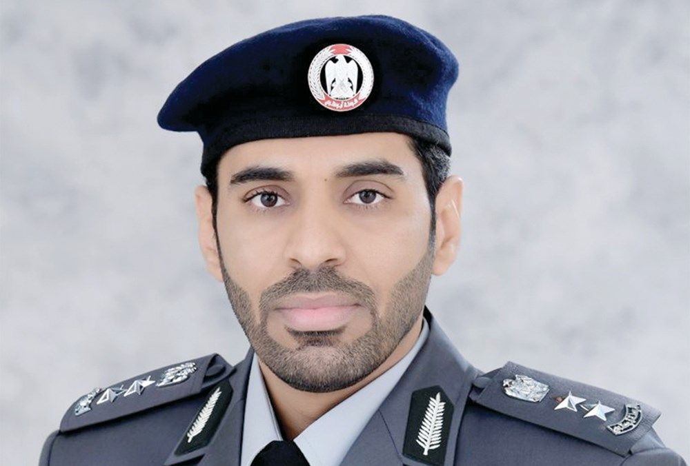 شرطة أبوظبي تعزز الوعي المروري للسائقين بمبادرة «إضاءات مرورية»