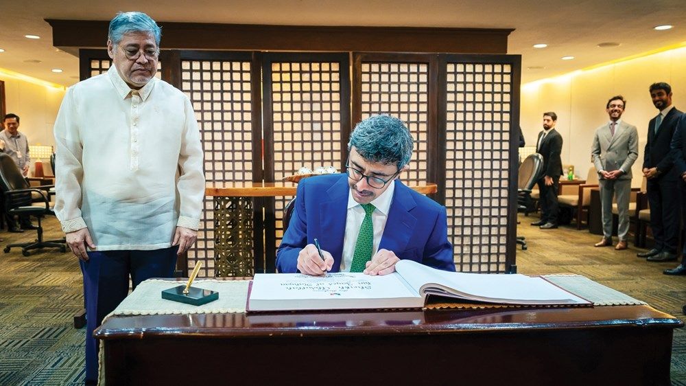 عبدالله بن زايد: استثمار الفرص المتاحة لتعزيز علاقتنا مع الفلبين