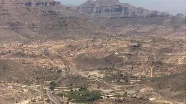 اليمن..عصابة تابعة لنافذ في مليشيا الحوثي تعبث بمواقع أثرية شرقي إب