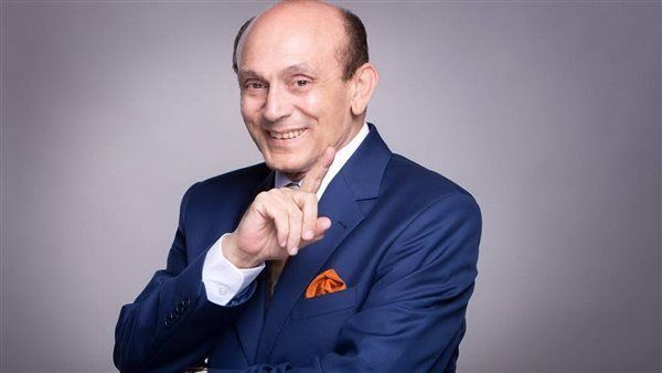 محمد صبحي: عرض مسرحية "فارس يكشف المستور" قريبًا