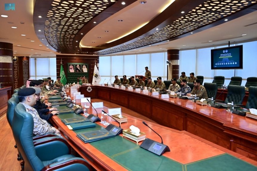 توفير الطمأنينة لضيوف الرحمن.. تفاصيل اجتماع اللجنة الأمنية بالحج