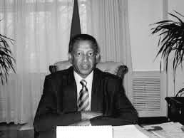 الخارجية تنعي السفير ميرغني محمد صالح