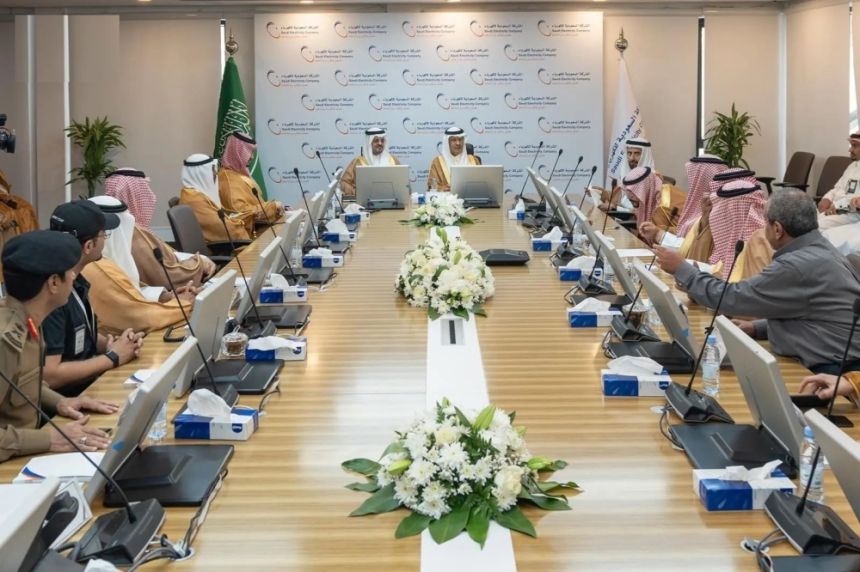 أمراء ووزراء يتفقدون استعدادات وخطط إمدادات الطاقة لموسم الحج