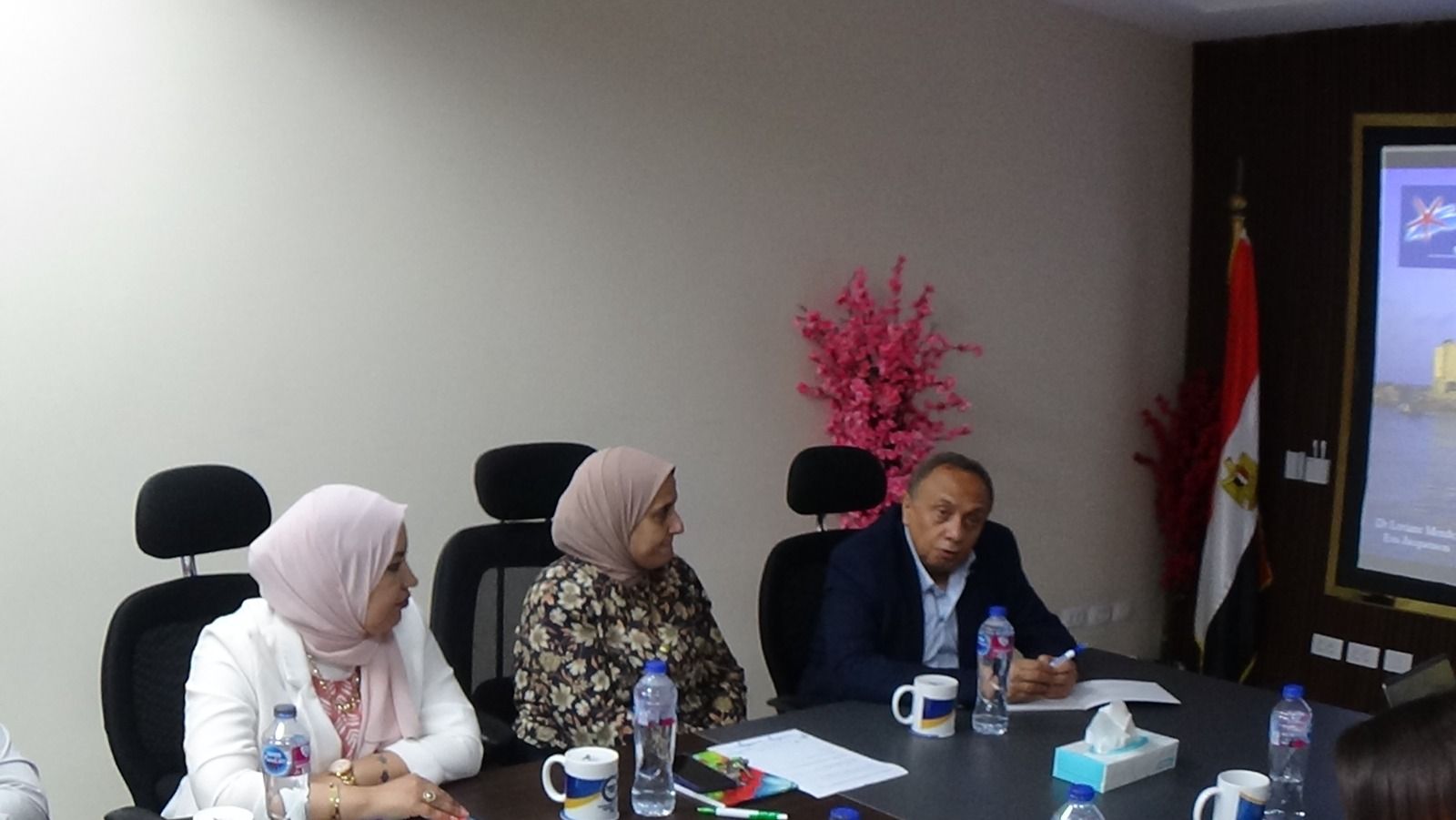 تكنولوجيا: اللجنة العلمية للبحر المتوسط تتبع تحركات أسماك القرش عبر الأقمار الصناعية