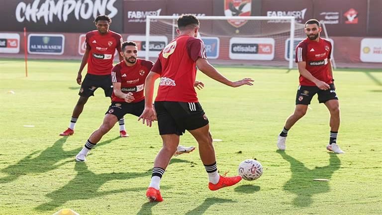 استعدادا لفاركو.. كواليس مران فريق الأهلي اليوم