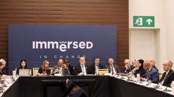 الضحاك تستعرض نجاح الإمارات في تعزيز صحة واستدامة المحيطات