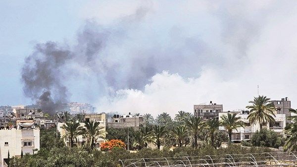 قصف إسرائيلي «غير مسبوق» على وسط قطاع غزة