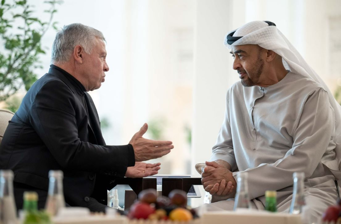 الخليج اليوم .. رئيس الدولة يهنئ ملك الأردن بمناسبة اليوبيل الفضي لجلوسه على العرش