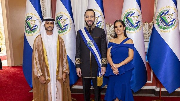 القائم بالأعمال بسفارة الدولة يحضر حفل تنصيب رئيس السلفادور