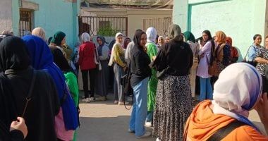 انتهاء امتحان الدين للثانوية واستراحة 30 دقيقة للطلاب قبل اختبار الوطنية