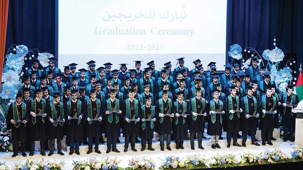 أكاديمية الشيخ زايد تحتفل بخريجي دفعتين من طلاب الصف الثاني عشر