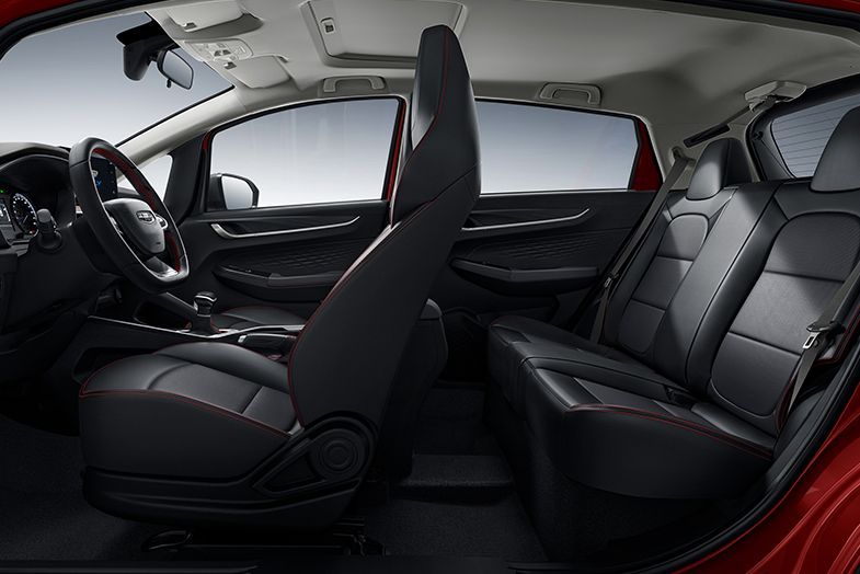 تراجع جديد في أسعار السيارات.. جيلي GX3 PRO تنخفض 80 ألف جنيه