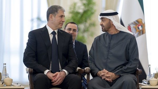 رئيس الدولة يستقبل وزير داخلية أذربيجان