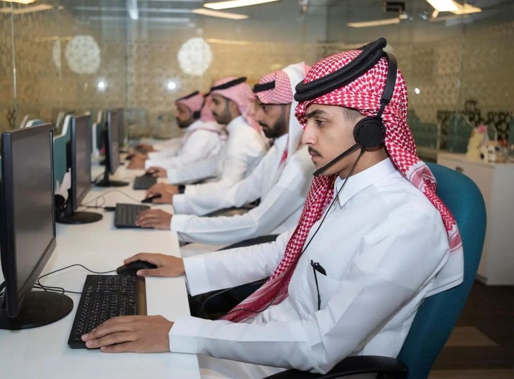 "الصحة" تطلق خدمات مركز الاتصال "937" في موسم الحج