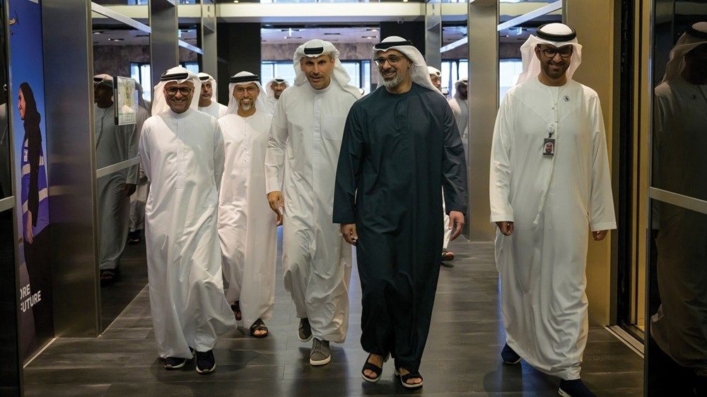 خالد بن محمد بن زايد يترأس اجتماع اللجنة التنفيذية لمجلس إدارة "أدنوك"