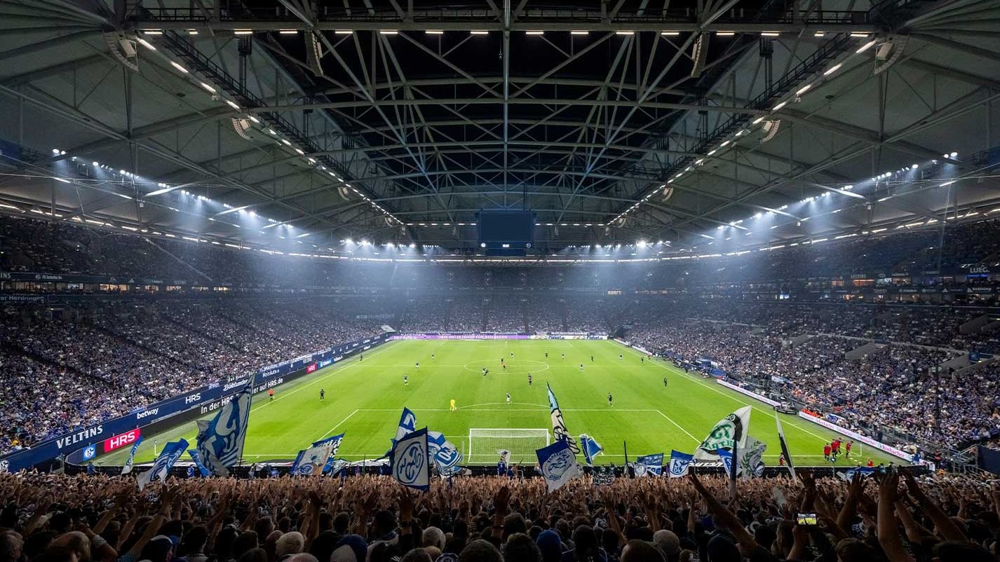 إليكم وجه ألمانيا الناعم.. 10 ملاعب كروية أم لوحات فنية؟