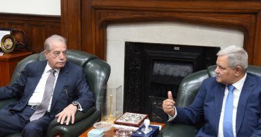 محافظ جنوب سيناء و"رئيس القابضة للمياه" يناقشان آليات تطوير وتحسين منظومة المرافق