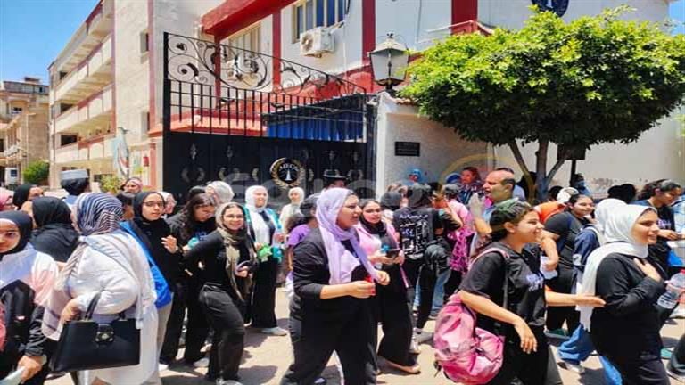 امتحان الاقتصاد والإحصاء.. ضبط 3 طلاب حاولوا الغش في الثانوية العامة بالمحافظات