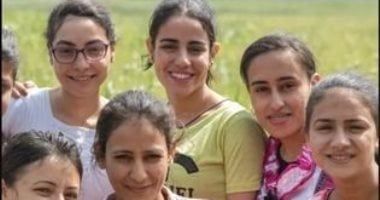 الكنيسة الإنجيلية تكرم أبطال فريق بانوراما برشا عن فيلم "رفعت عينى للسما"