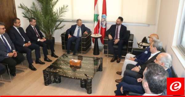 غسان عطالله: الاجتماع مع  اللقاء الديمقراطي كان ايجابياً ومتفقون على التوافق كسبيل لحلحلة الملف الرئاسي