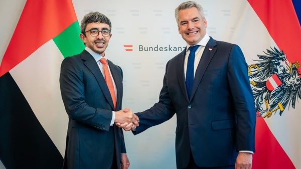 مستشار النمسا يستقبل عبدالله بن زايد في فيينا